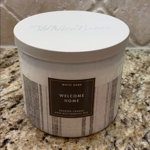 Bath and Body Works 3 Wick Scented Candle